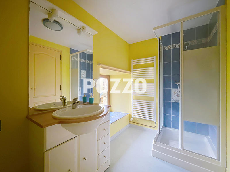 Maison - 185 m² - 6 pièces