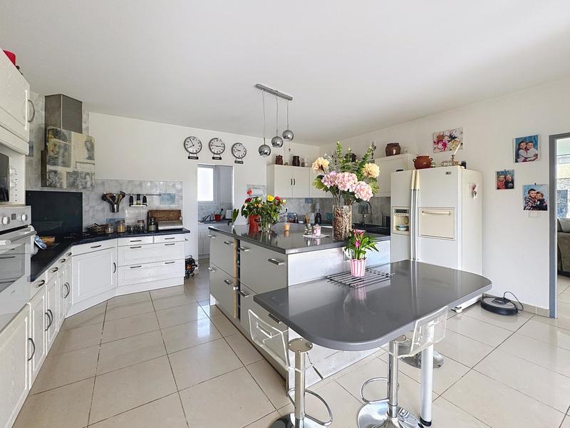 Maison - 294 m² - 6 pièces