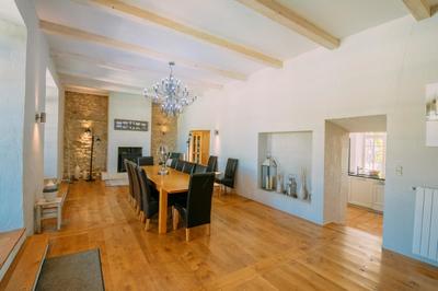 Propriété - 370 m² - 9 pièces