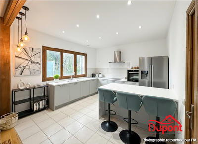 Maison - 143 m² - 6 pièces