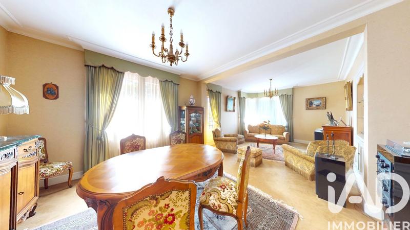 Maison de ville - 201 m² - 8 pièces