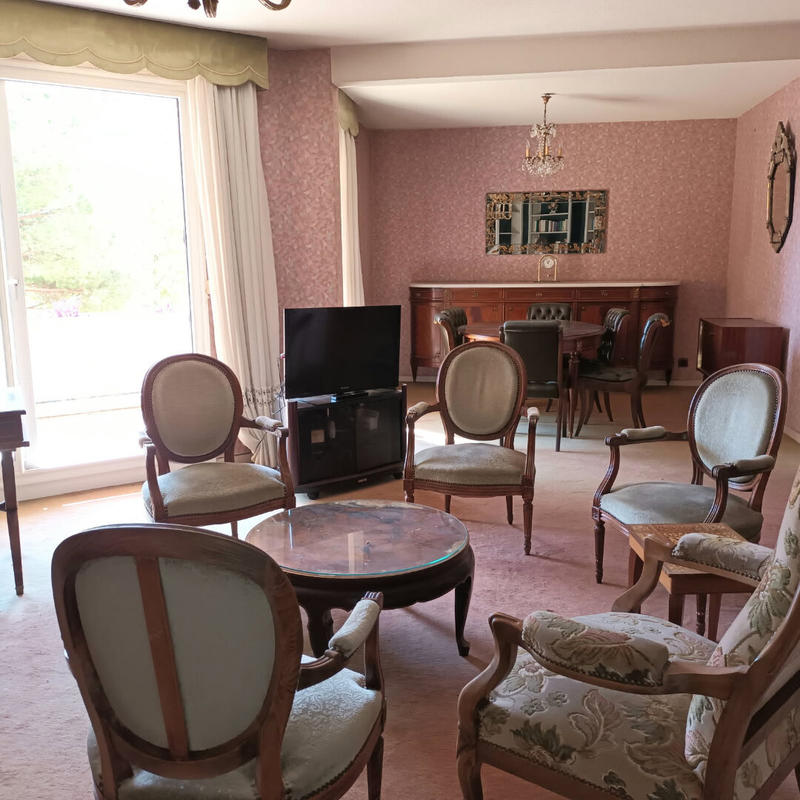 Appartement - 102 m² - 4 pièces