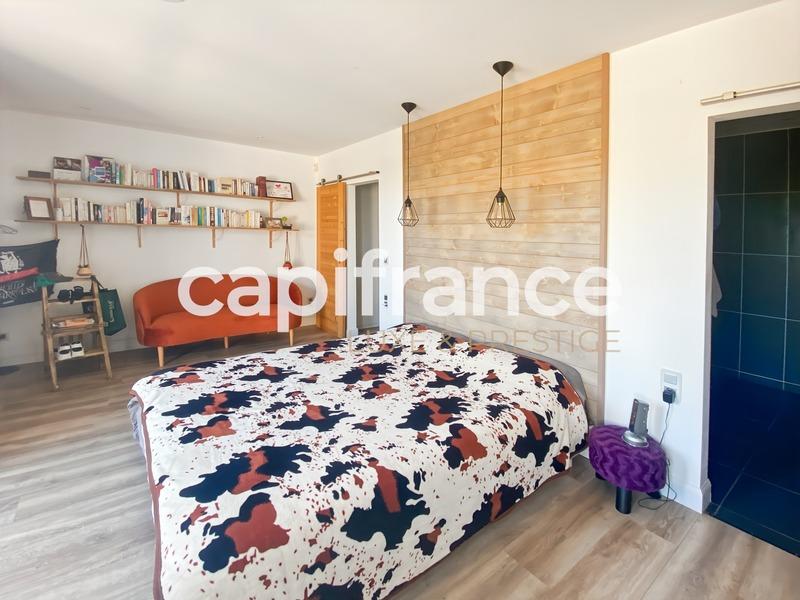 Propriété - 322 m² - 11 pièces