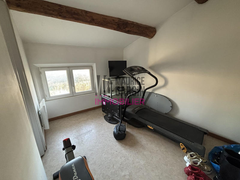 Maison - 180 m² - 5 pièces