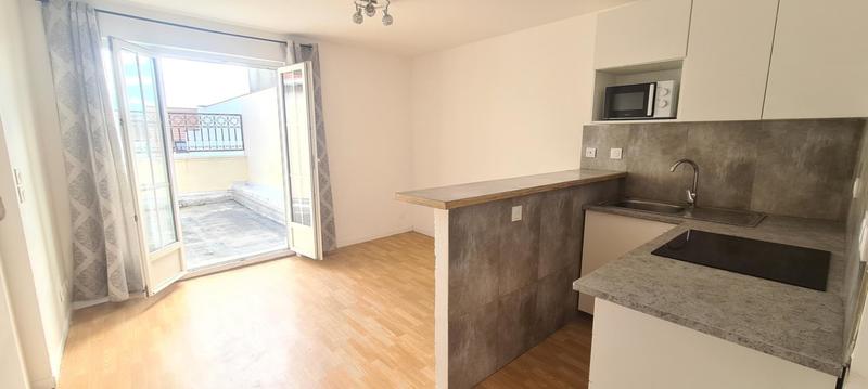 Immeuble - 215 m² - 11 pièces