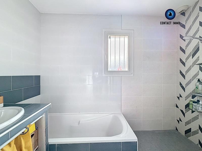 Maison - 92 m² - 4 pièces