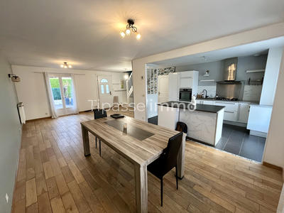 Maison - 143 m² - 6 pièces