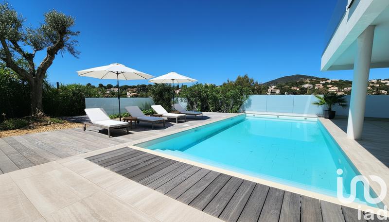 Maison de maîtres - 310 m² - 9 pièces