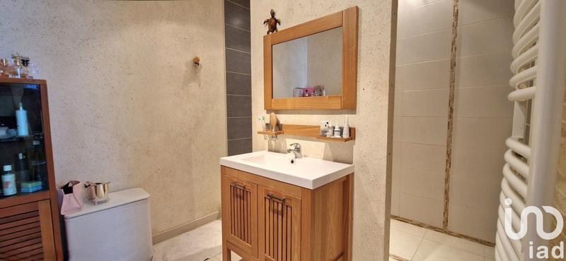 Maison - 240 m² - 7 pièces