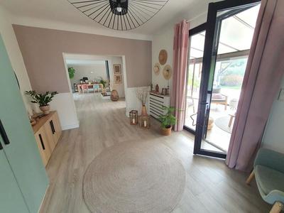 Maison - 265 m² - 8 pièces