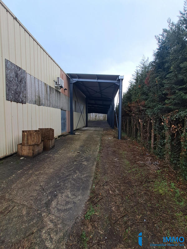 Local d'activités - 1 500 m²