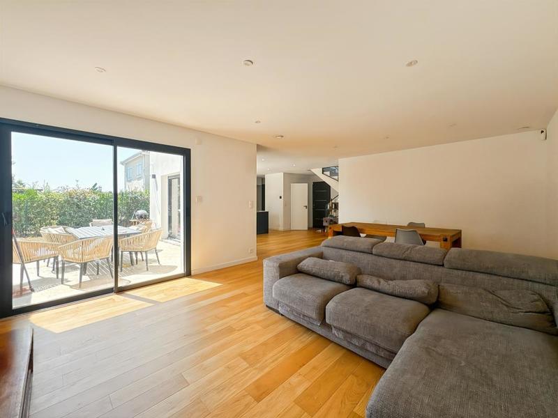 Maison - 119 m² - 5 pièces