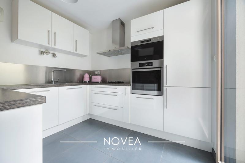 Appartement - 94 m² - 4 pièces