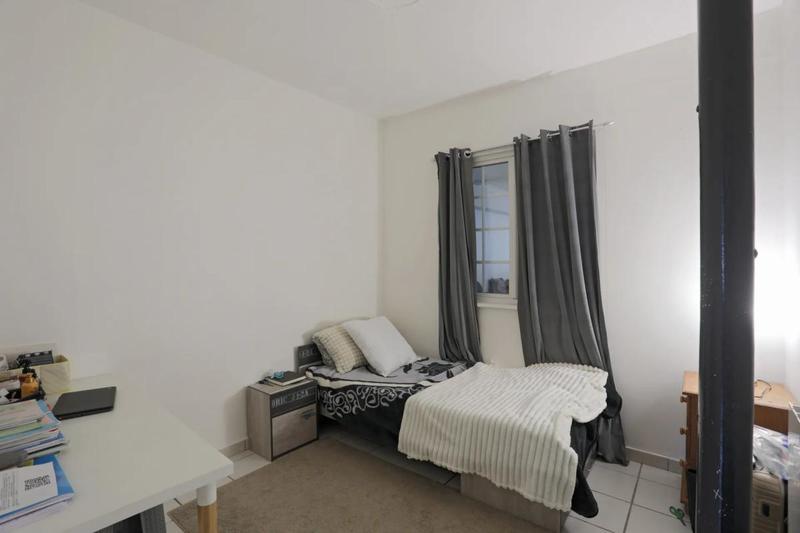 Maison - 250 m² - 7 pièces