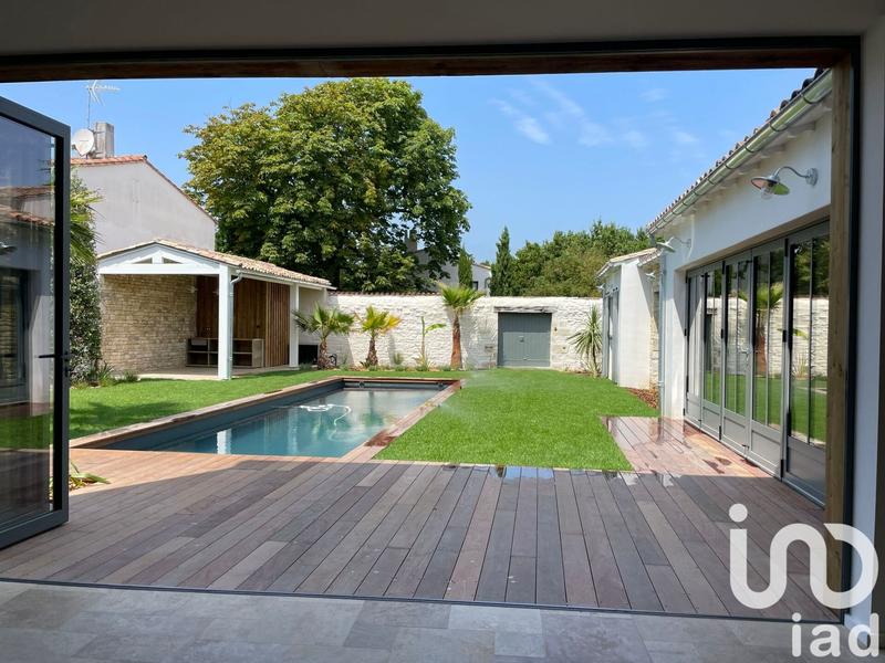 Maison - 291 m² - 8 pièces