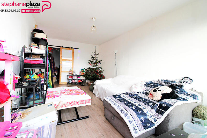 Appartement - 79 m² - 4 pièces