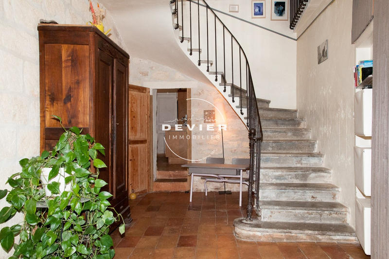 Maison - 196 m² - 8 pièces