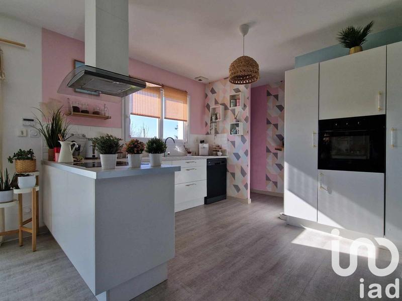 Maison - 200 m² - 7 pièces