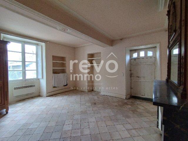 Maison - 269 m² - 9 pièces