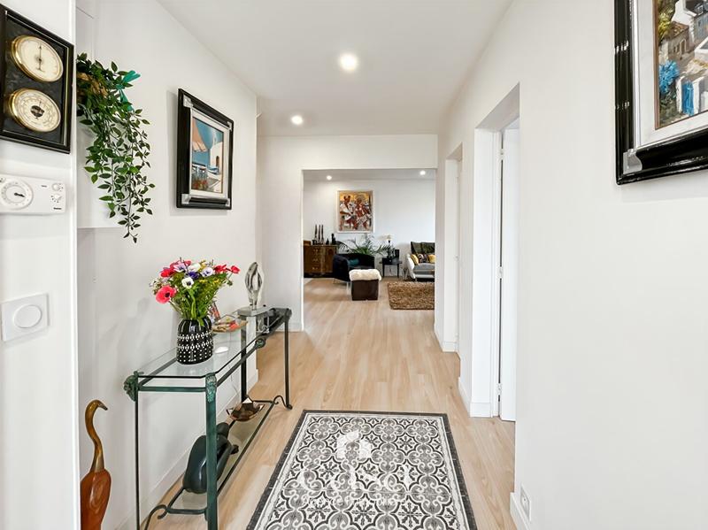 Maison traditionnelle - 102 m² - 5 pièces