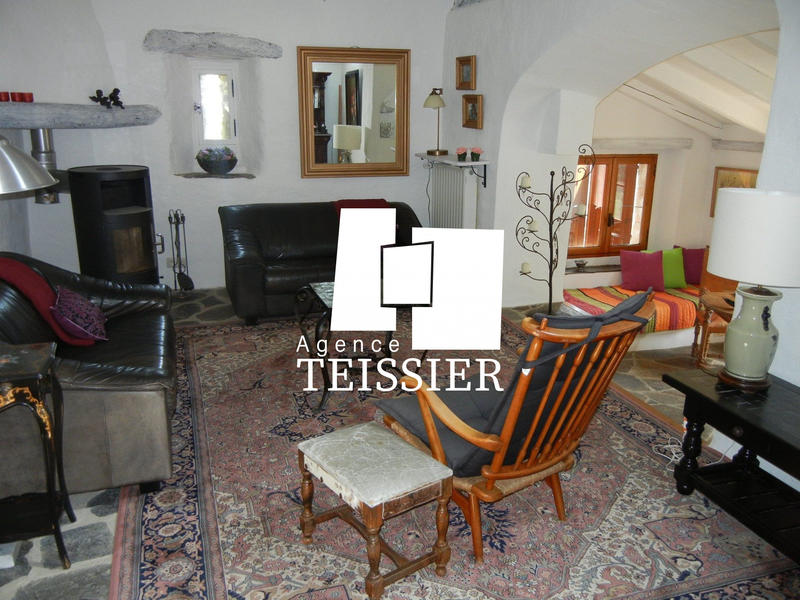 Maison - 111 m² - 5 pièces