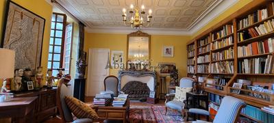 Château - 500 m² - 15 pièces