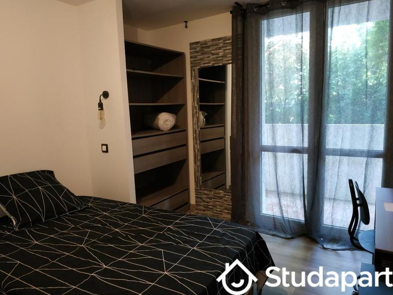 Chambre - 10 m² - 1 pièce