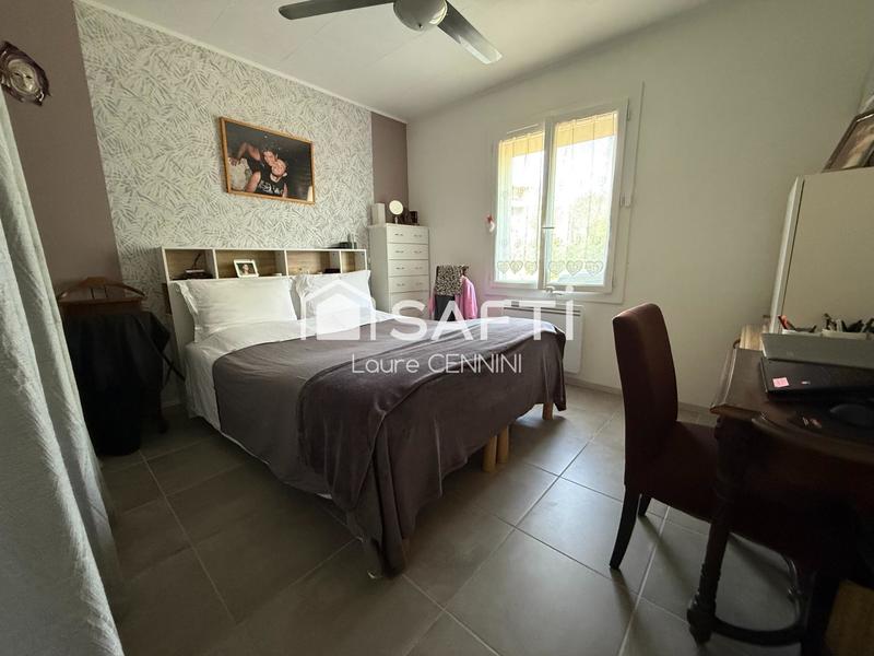 Maison - 220 m² - 7 pièces