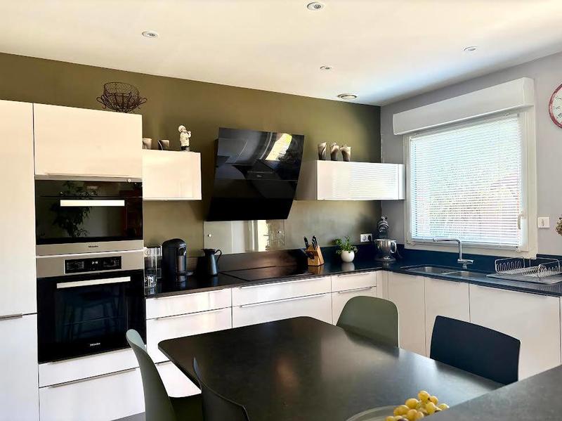 Maison - 112 m² - 6 pièces