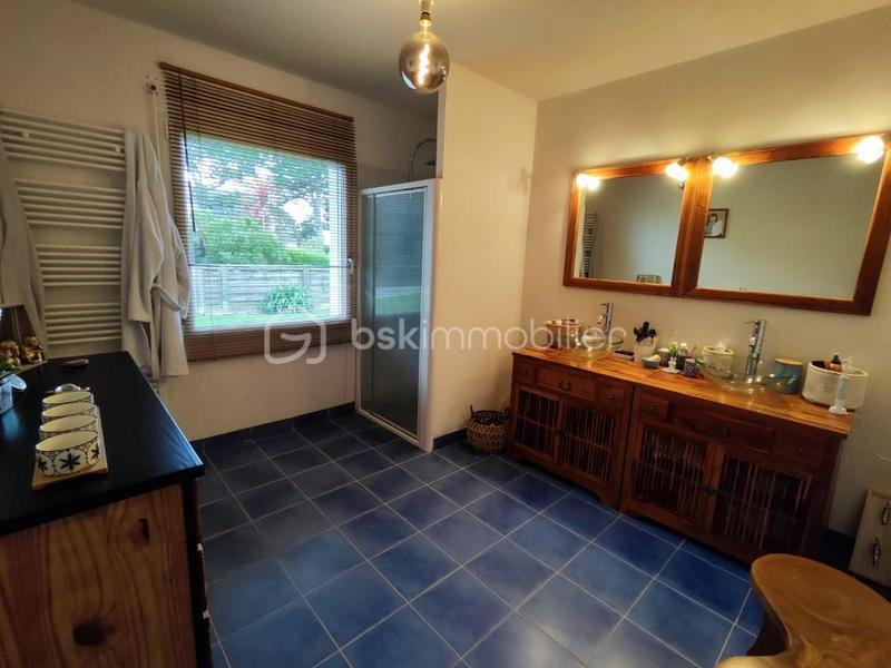 Maison - 141 m² - 7 pièces