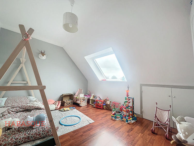 Maison - 139 m² - 5 pièces