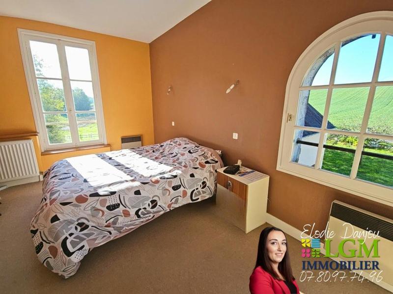 Moulin - 240 m² - 4 pièces