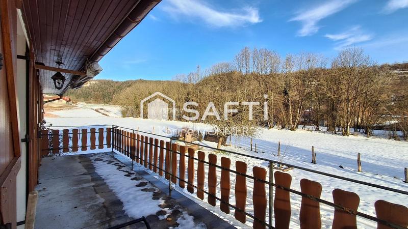 Maison - 185 m² - 9 pièces