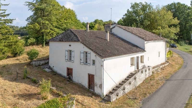 Maison de village - 94 m² - 4 pièces