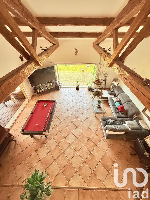Maison - 207 m² - 7 pièces