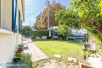 Maison - 100 m² - 6 pièces