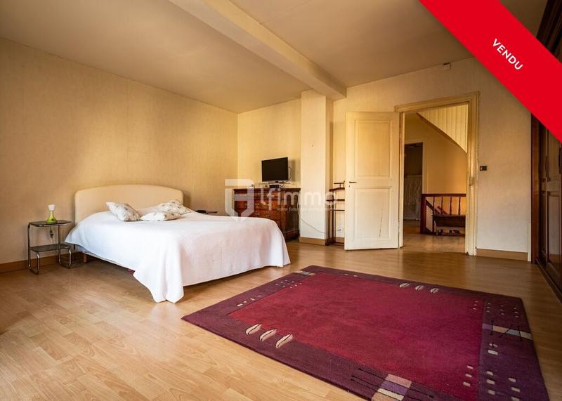 Propriété - 109 m² - 5 pièces