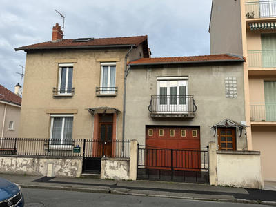 Maison - 221 m² - 8 pièces
