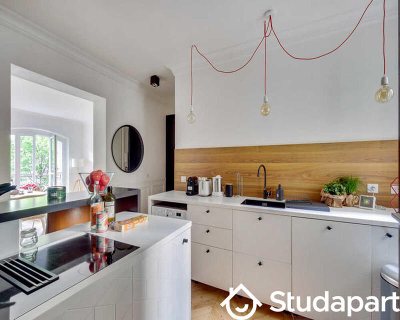 Chambre - 100 m² - 1 pièce