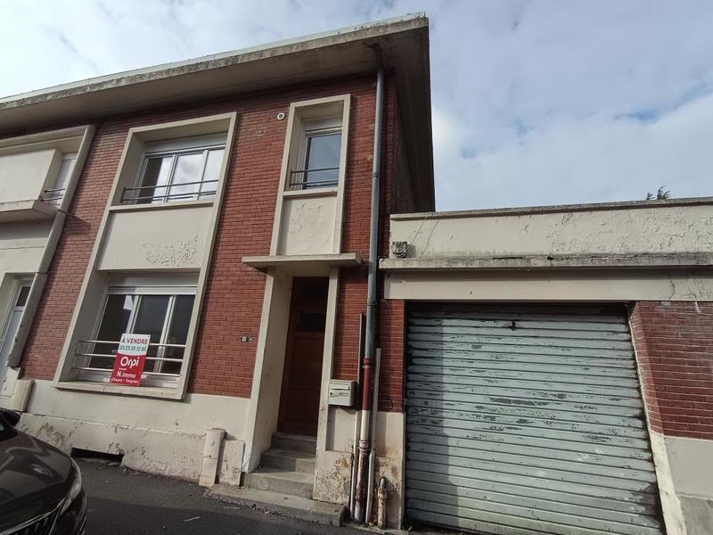 Maison - 85 m² - 5 pièces