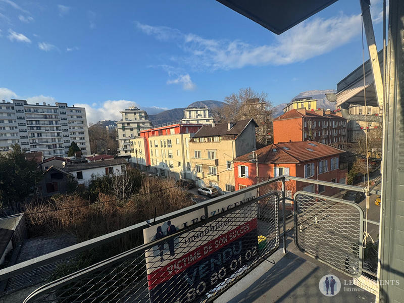 Appartement - 56 m² - 3 pièces