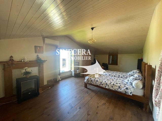 Maison - 340 m² - 5 pièces