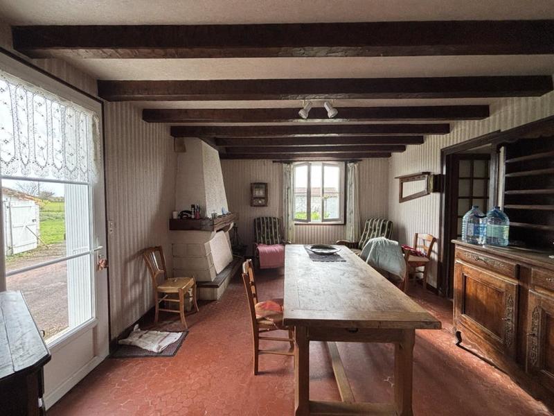 Maison - 216 m² - 11 pièces