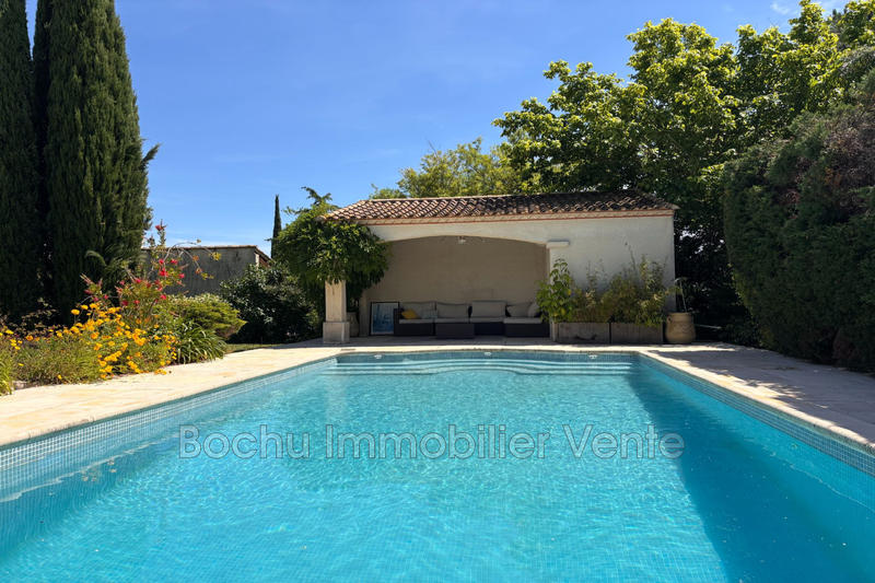 Villa - 220 m² - 6 pièces