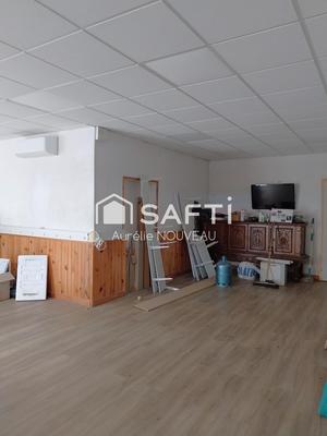 Local commercial - 150 m² - 4 pièces