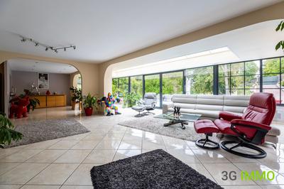Maison - 200 m² - 7 pièces