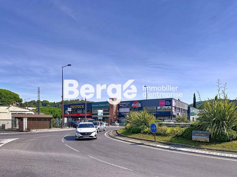 Local commercial - 260 m²