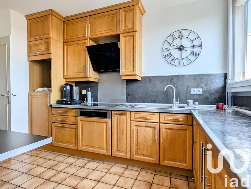 Appartement - 92 m² - 5 pièces