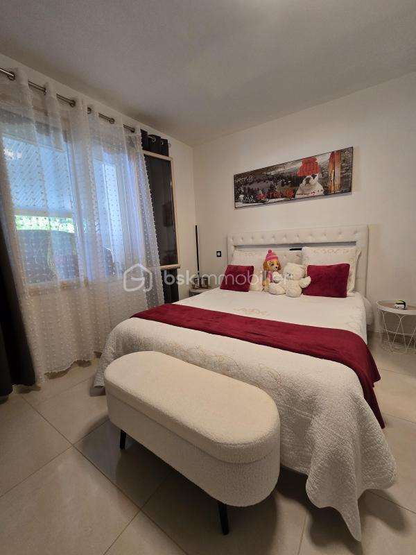 Maison - 157 m² - 4 pièces