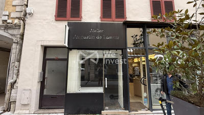 Local commercial - 21 m² - 1 pièce